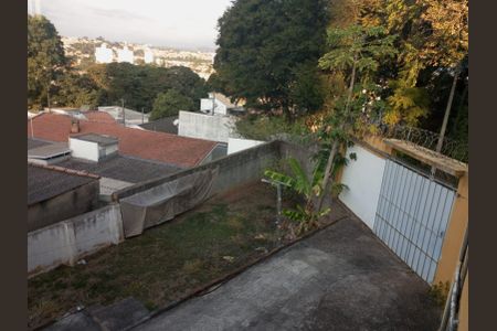 Vista da Sala de casa à venda com 2 quartos, 200m² em Jardim Messina, Jundiaí