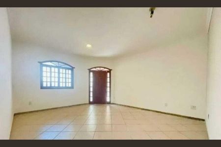 Casa para alugar com 2 quartos, 78m² em Planalto, Belo Horizonte