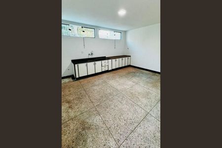 Casa à venda com 2 quartos, 156m² em Bangú, Santo André