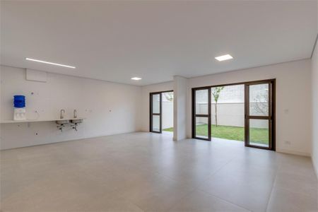 Casa à venda com 4 quartos, 433m² em Jardim Prudência, São Paulo