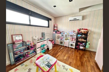 Casa à venda com 4 quartos, 275m² em Swiss Park, Campinas