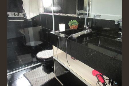 Casa de Condomínio à venda com 5 quartos, 200m² em Vila Alexandria, São Paulo