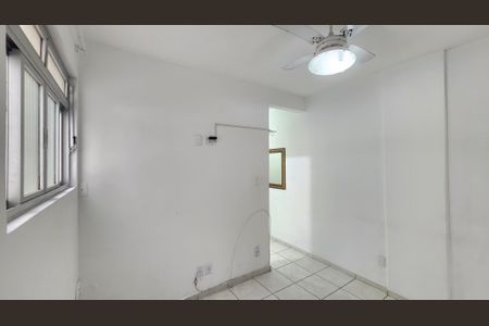 Detalhe Sala de apartamento para alugar com 1 quarto, 60m² em Gonzaga, Santos