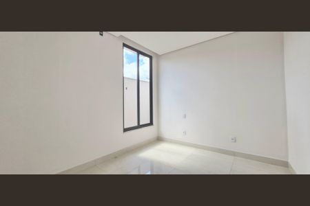 Quarto 1 de casa à venda com 3 quartos, 288m² em Várzea, Lagoa Santa