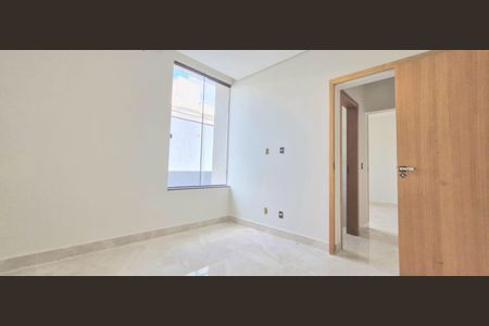 Quarto 2 de casa à venda com 3 quartos, 230m² em Várzea, Lagoa Santa