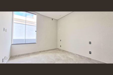 Quarto de casa à venda com 3 quartos, 230m² em Várzea, Lagoa Santa