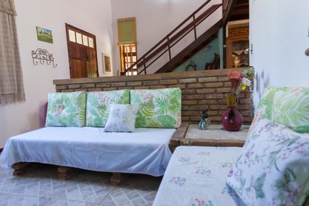 Sala de casa de condomínio à venda com 5 quartos, 326m² em Jardim Petropolis, Nova Lima