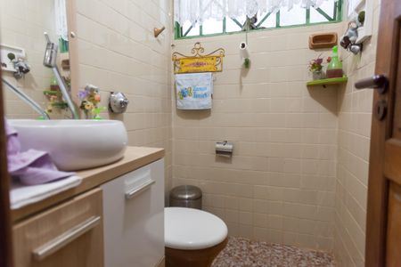 Lavabo de casa de condomínio à venda com 5 quartos, 326m² em Jardim Petropolis, Nova Lima