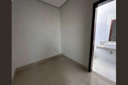 Casa para alugar com 3 quartos, 79m² em Santa Terezinha, Belo Horizonte