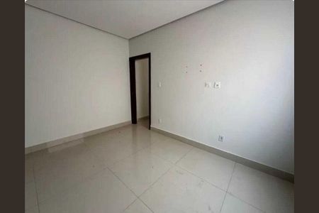 Casa para alugar com 3 quartos, 79m² em Santa Terezinha, Belo Horizonte