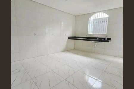 Casa para alugar com 3 quartos, 78m² em Céu Azul, Belo Horizonte