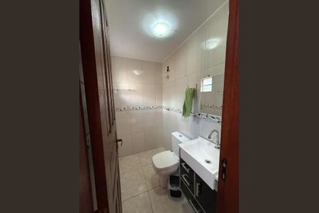 Banheiro de casa à venda com 3 quartos, 200m² em Córrego Ferreira, Brumadinho