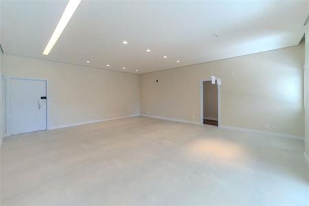 Apartamento à venda com 3 quartos, 223m² em Centro Empresarial Tamboré, Santana de Parnaíba