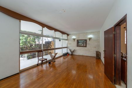 Sala de casa à venda com 8 quartos, 720m² em Gutierrez, Belo Horizonte