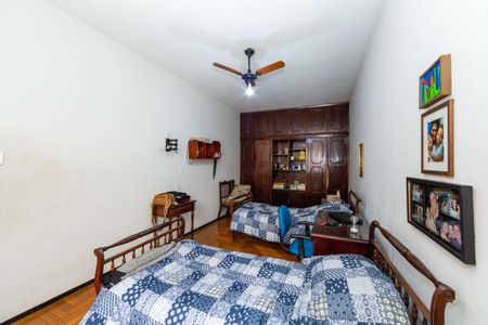 Quarto 1 de casa à venda com 8 quartos, 720m² em Gutierrez, Belo Horizonte