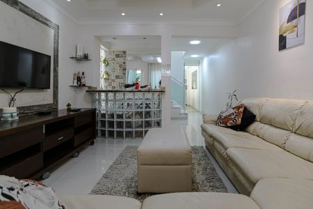 Sala de casa para alugar com 4 quartos, 238m² em Jardim Rubi, Mogi das Cruzes