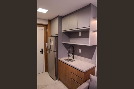 Cozinha de kitnet/studio à venda com 1 quarto, 25m² em Vila Butantã, São Paulo