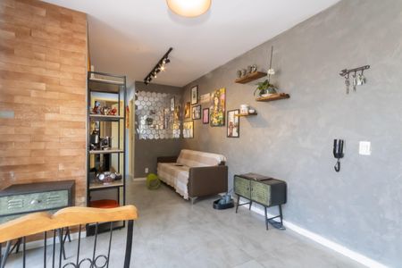 Sala de apartamento à venda com 2 quartos, 54m² em Vila Osasco, Osasco
