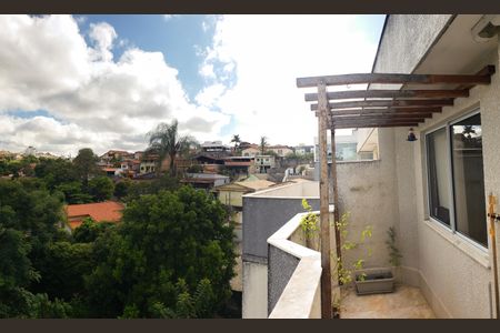 Varanda de apartamento à venda com 3 quartos, 110m² em São Gonçalo, Contagem