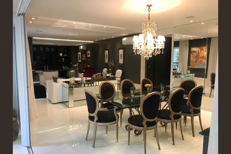 Apartamento à venda com 3 quartos, 230m² em Indianópolis, São Paulo