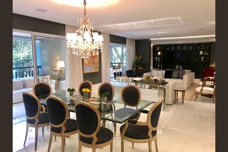 Apartamento à venda com 3 quartos, 230m² em Indianópolis, São Paulo