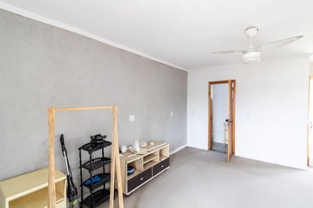 Sala de kitnet/studio para alugar com 1 quarto, 43m² em Hípica, Porto Alegre