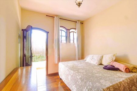 Casa para alugar com 3 quartos, 253m² em Ouro Minas, Belo Horizonte