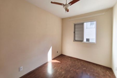 Quarto 2 de apartamento à venda com 3 quartos, 70m² em Conjunto Residencial Souza Queiroz, Campinas