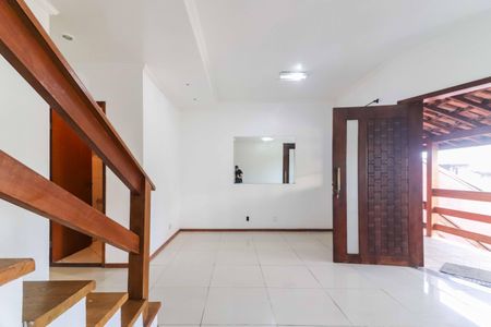 Sala de casa à venda com 3 quartos, 165m² em Jardim do Lago, São Paulo