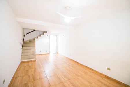 Sala de casa para alugar com 2 quartos, 130m² em Chácara Santo Antônio (zona Sul), São Paulo