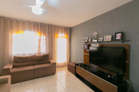 Sala de casa à venda com 2 quartos, 250m² em Jardim Guanabara, Belo Horizonte