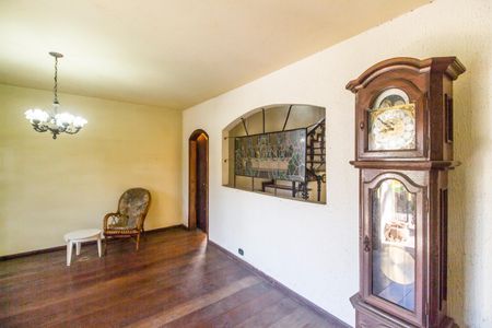 Sala de casa de condomínio à venda com 4 quartos, 385m² em Residencial Cinco (alphaville), Santana de Parnaíba