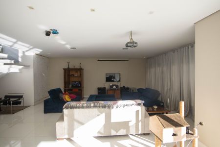 Sala de casa para alugar com 4 quartos, 550m² em Jardim Guapira, São Paulo