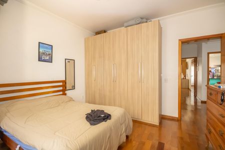 Quarto 1 de casa à venda com 8 quartos, 470m² em Vila Yara, Osasco