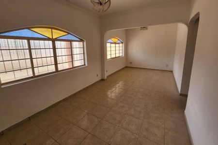 Sala de casa para alugar com 3 quartos, 492m² em Vila Real, Hortolândia