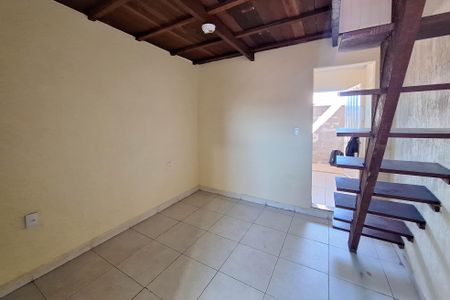 Sala 1 de apartamento para alugar com 1 quarto, 40m² em Sapê, Niterói