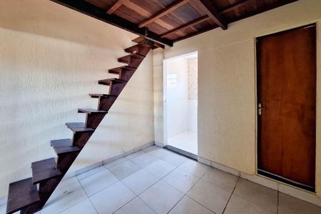 Sala 1 de apartamento para alugar com 1 quarto, 40m² em Sapê, Niterói