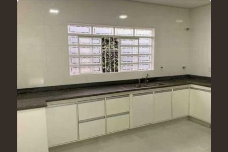 Casa para alugar com 2 quartos, 88m² em São Paulo, Belo Horizonte