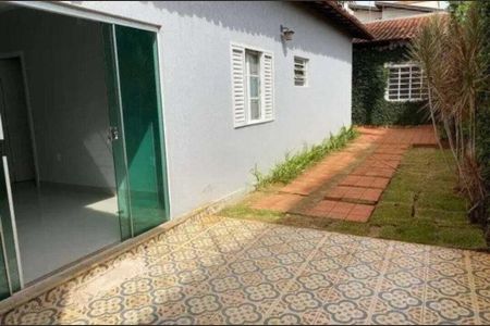 Casa para alugar com 2 quartos, 88m² em São Paulo, Belo Horizonte