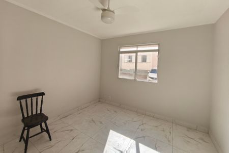Sala de apartamento à venda com 3 quartos, 74m² em Vila Santana, Campinas