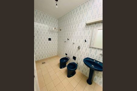 Banheiro de casa à venda com 3 quartos, 245m² em Jardim Pacaembu, Jundiaí