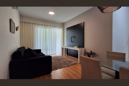Sala de apartamento para alugar com 2 quartos, 85m² em Rio Tavares, Florianópolis