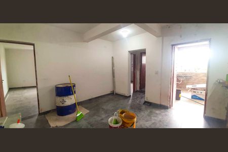 Sala de casa para alugar com 2 quartos, 90m² em Novo Osasco, Osasco