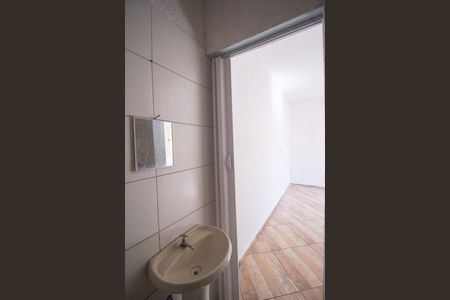 Banheiro de kitnet/studio para alugar com 1 quarto, 38m² em Parque Vitoria Regia, Sorocaba