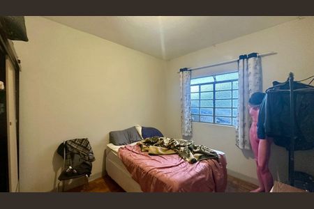 Quarto de casa à venda com 3 quartos, 208m² em Alto Barroca, Belo Horizonte