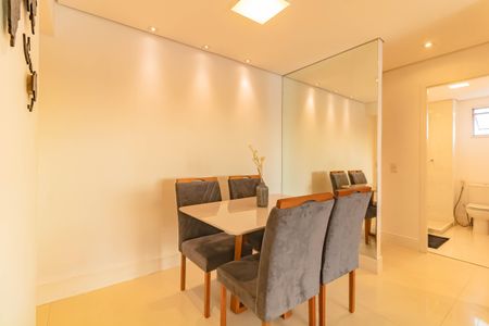 Sala de apartamento para alugar com 2 quartos, 77m² em Vila Alexandria, São Paulo