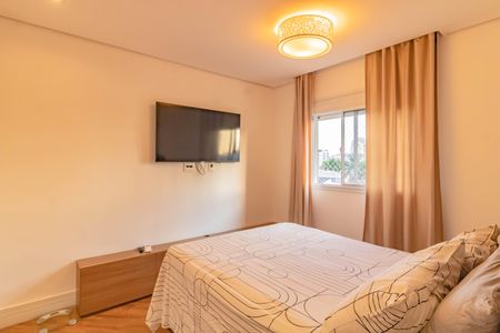 Suíte de apartamento para alugar com 2 quartos, 77m² em Vila Alexandria, São Paulo