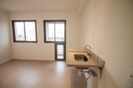 Cozinha de kitnet/studio à venda com 1 quarto, 22m² em Santo Amaro, São Paulo