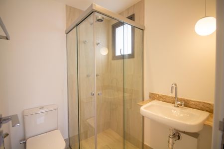 Banheiro de kitnet/studio à venda com 1 quarto, 22m² em Santo Amaro, São Paulo