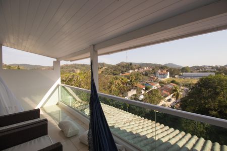 Varanda do Quarto 1 de casa para alugar com 3 quartos, 350m² em Maria Paula, São Gonçalo